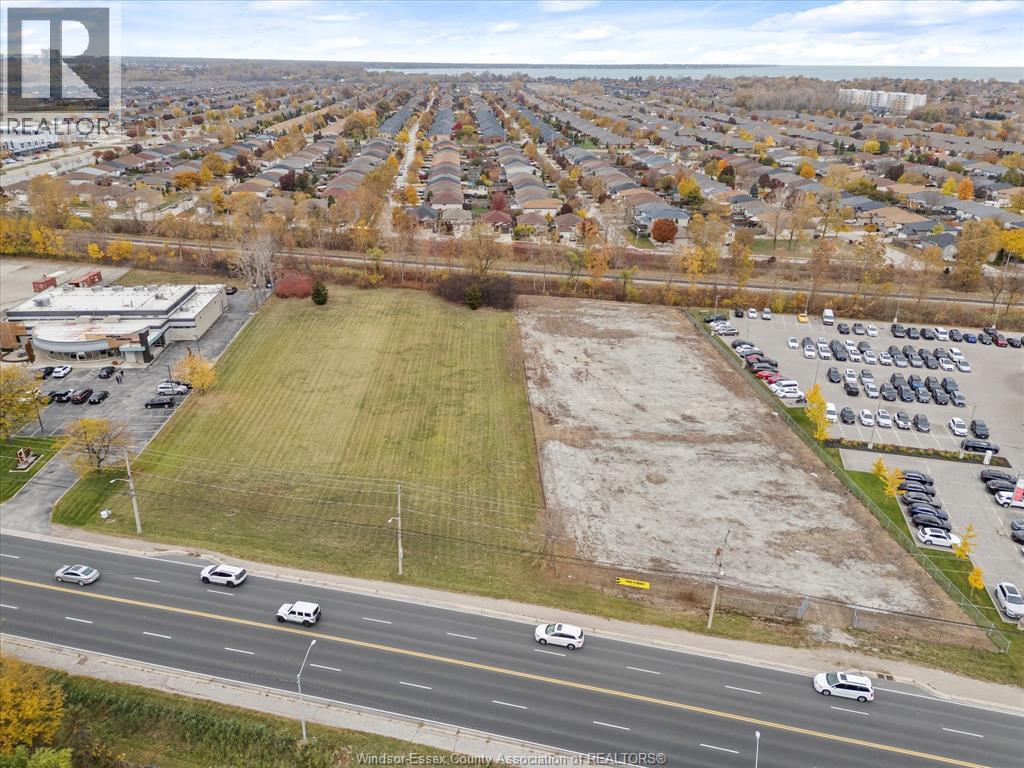 10982 TECUMSEH ROAD East