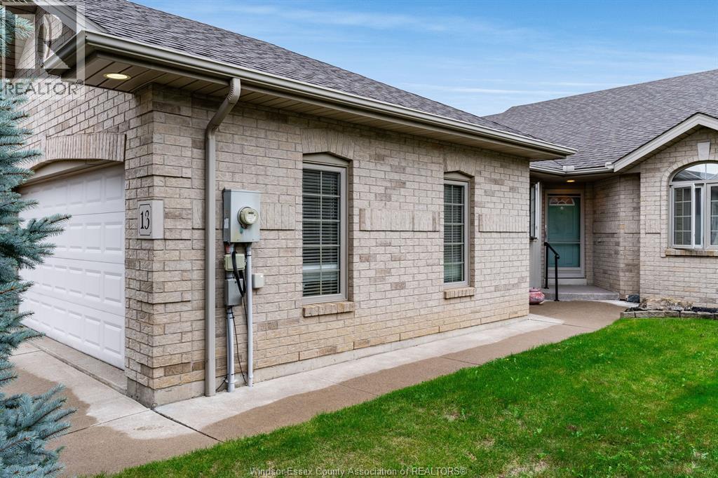 13 Leonard Dr